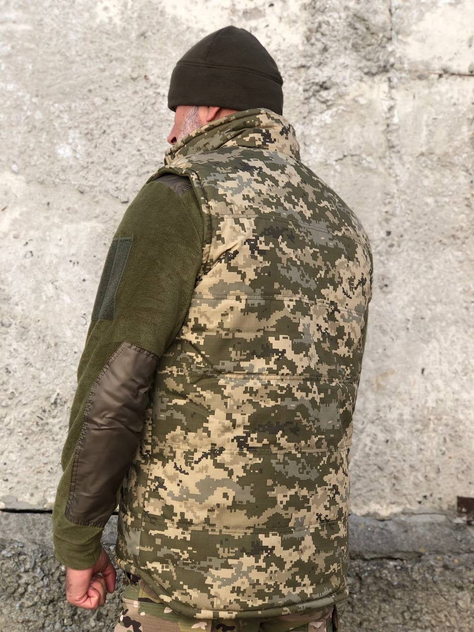 Зимова тактична жилетка, безрукавка на флісі та синтепоні \ піксель